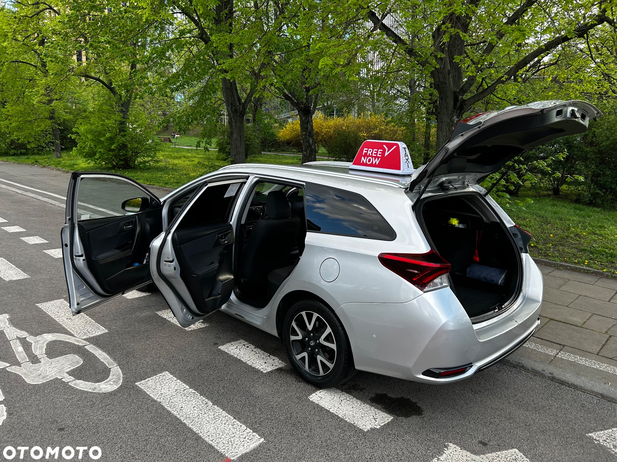 Toyota Auris - 12