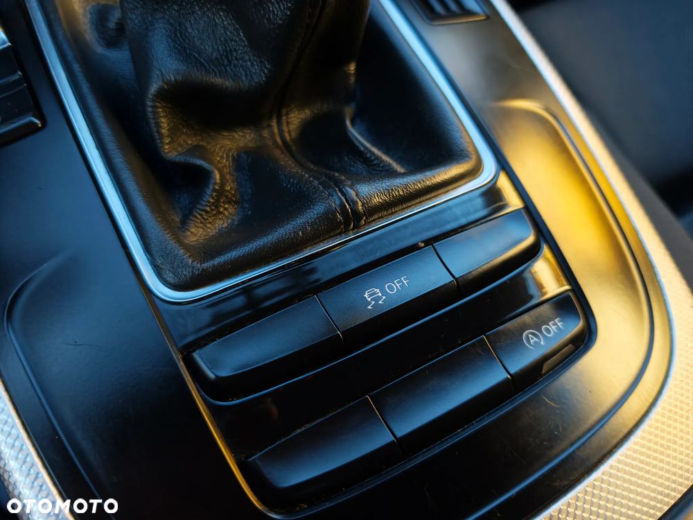 Audi A4 Avant 2.0 TDI ultra DPF Attraction - 25