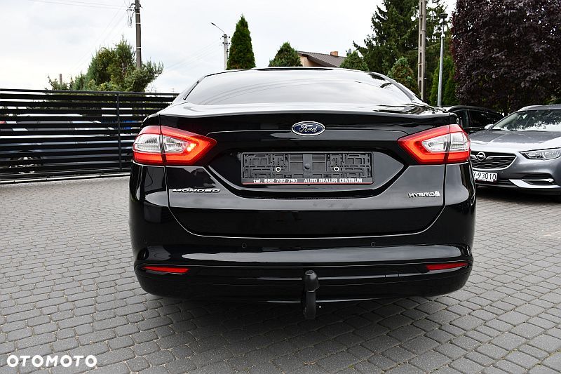 Ford Mondeo 2.0 Hybrid Titanium - 32