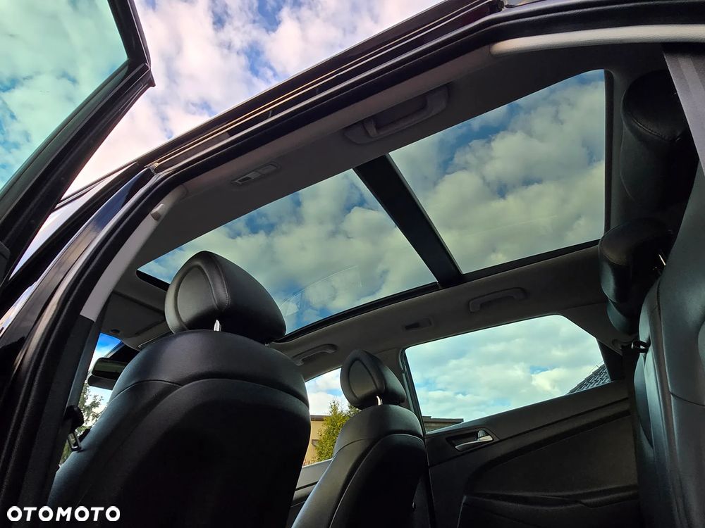 Hyundai Tucson blue 1.7 CRDi 2WD Intro Edition - 26