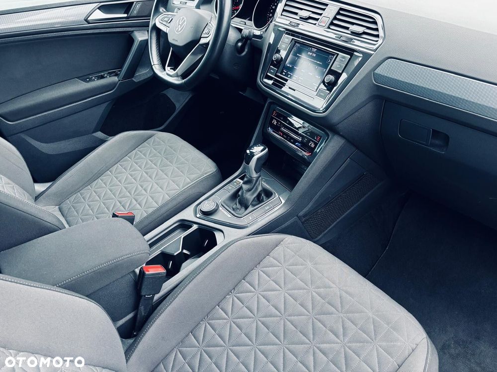 Volkswagen Tiguan 2.0 TSI 4Mot Life DSG - 17