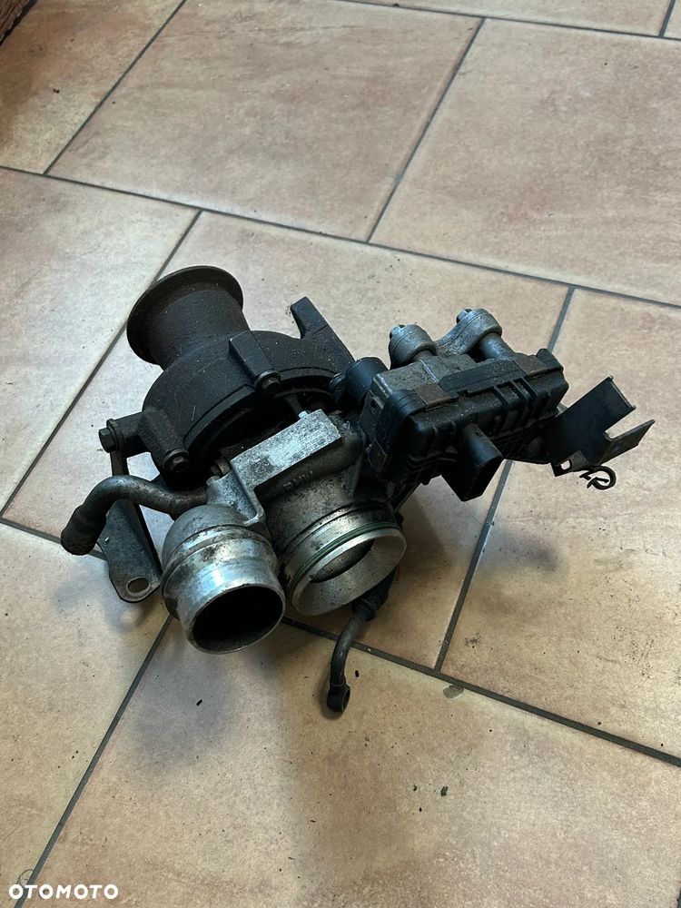 TURBOSPRĘŻARKA BMW 4 F32 F33 2015 8519475 - 2