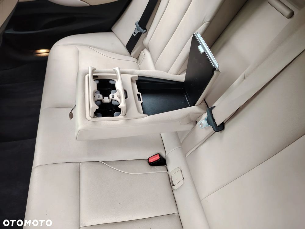 BMW Seria 3 - 31