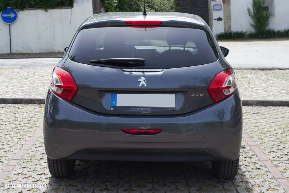 Peugeot 208 1.4 HDi Allure - 6