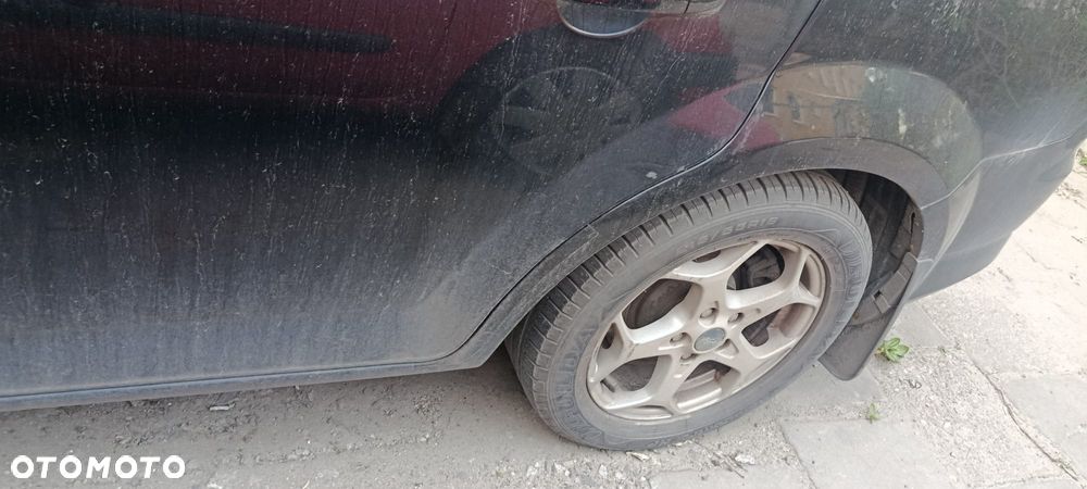 Ford Mondeo 2.0 Ambiente - 9