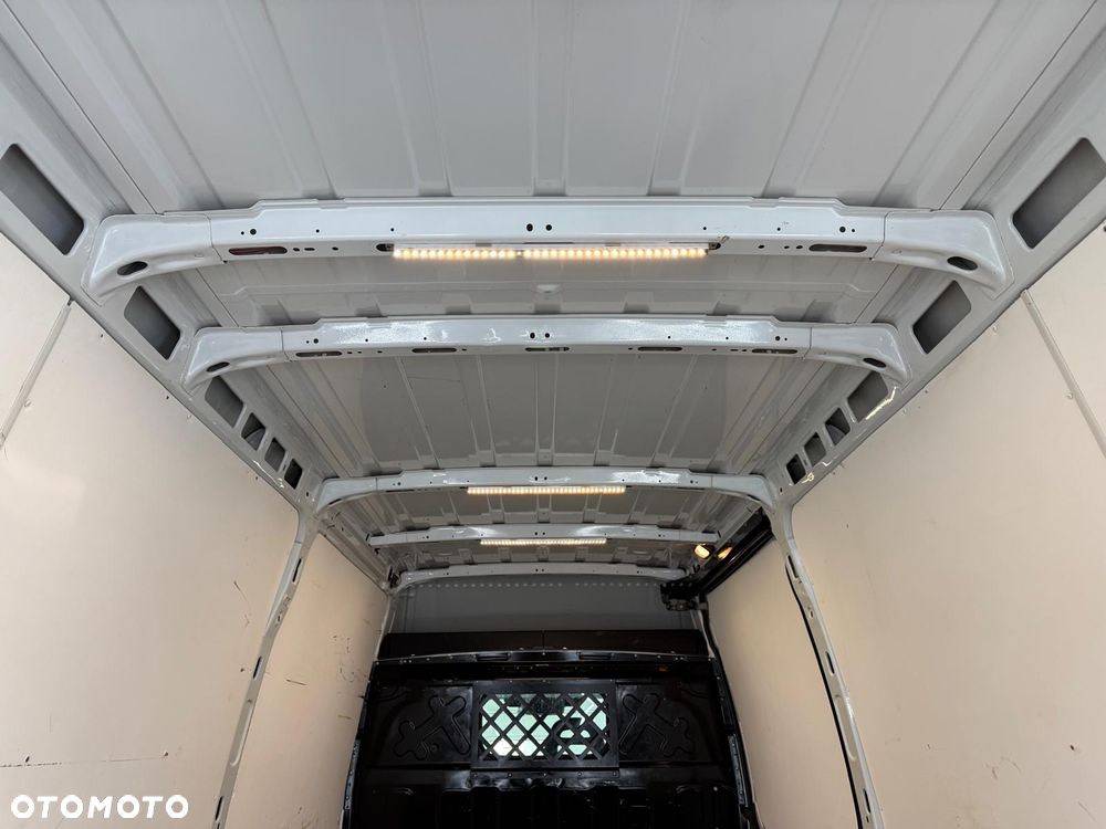Iveco DAILY - 25