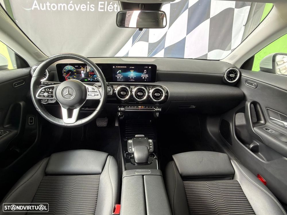 Mercedes-Benz CLA 250 - 22