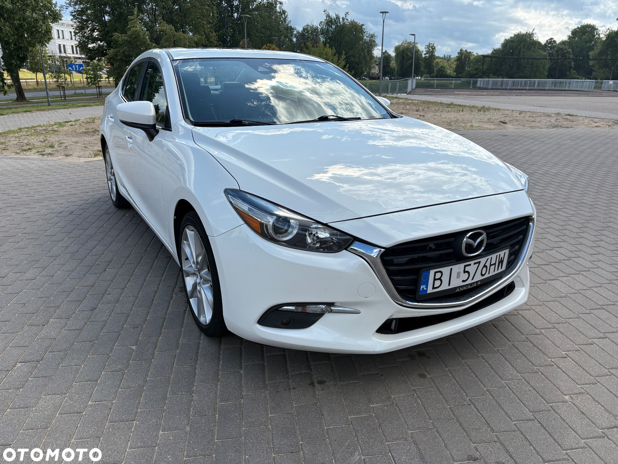 Mazda 3 - 4
