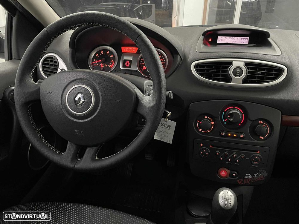 Renault Clio 1.2 16V Rip Curl - 19
