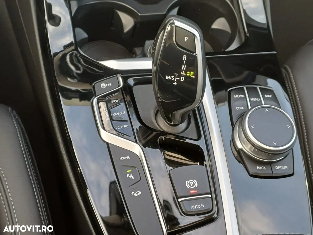 BMW X3 xDrive30e AT PHEV - 27