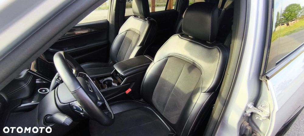 Jeep Grand Cherokee - 7