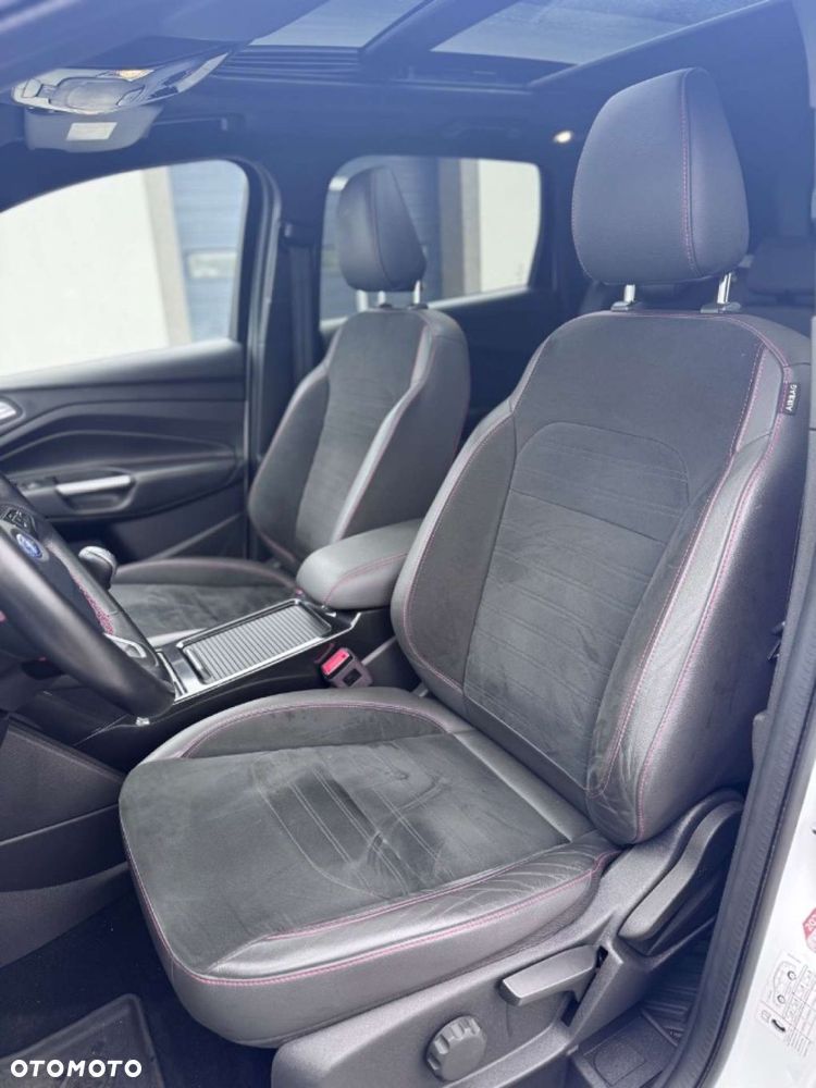 Ford Kuga - 39