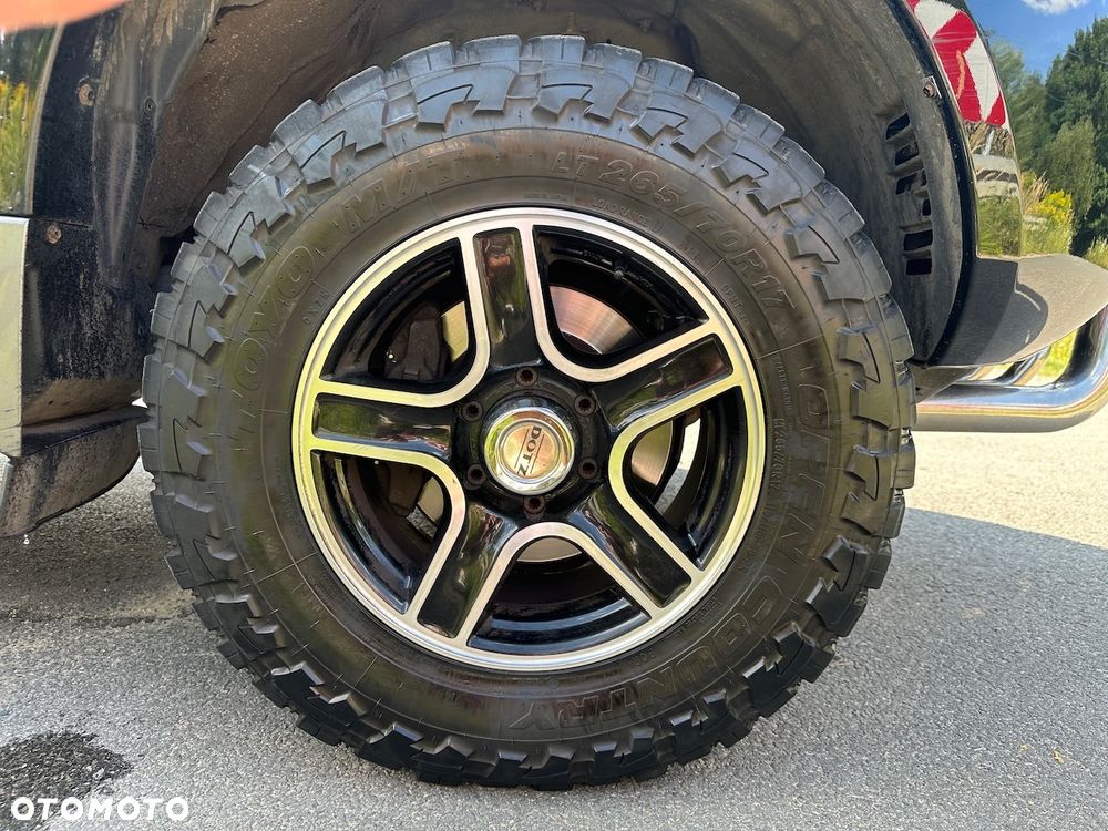 Toyota Land Cruiser - 16