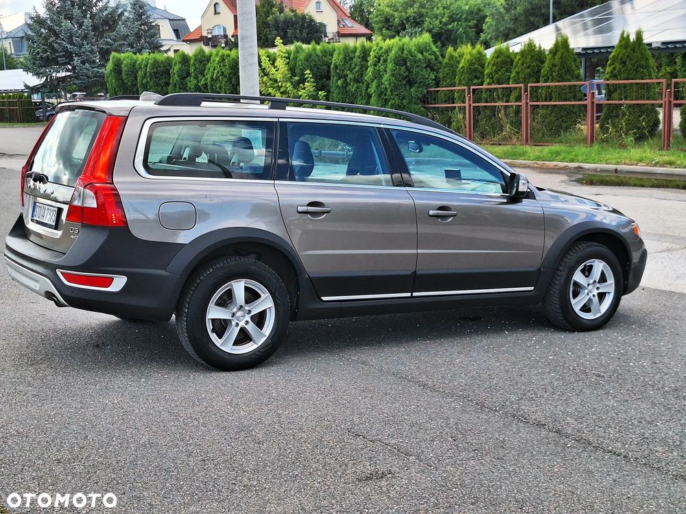 Volvo XC 70 D5 AWD Kinetic - 23