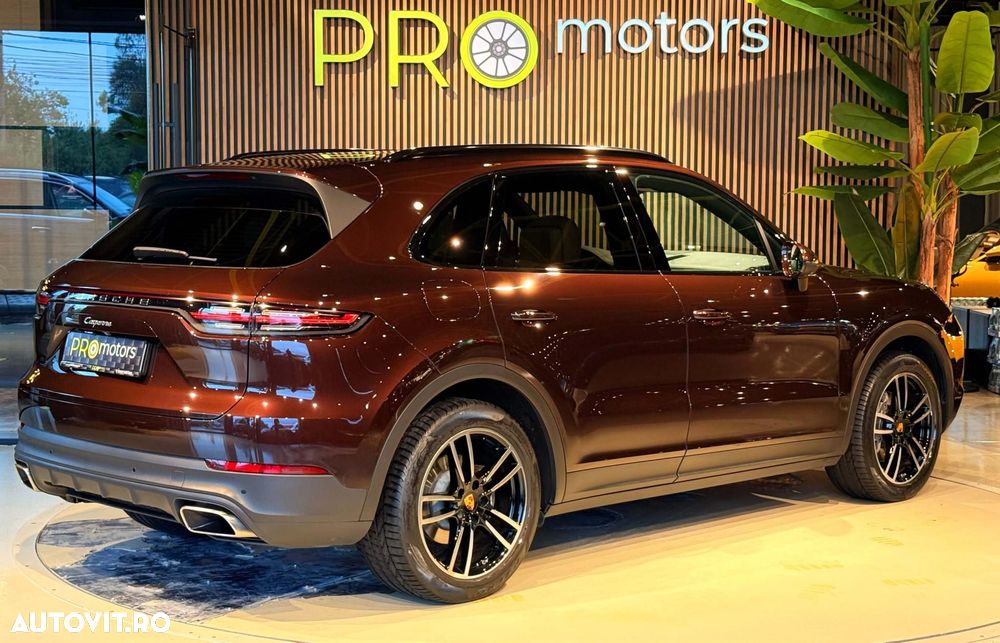 Porsche Cayenne - 5