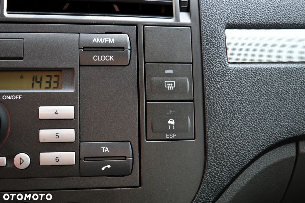 Ford Focus C-Max 1.6 TDCi Ambiente - 18