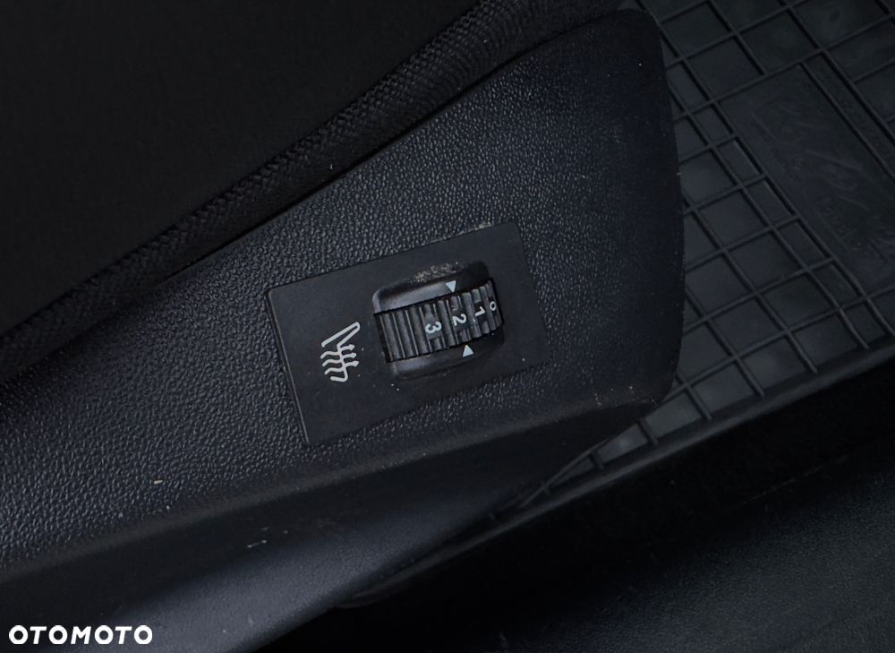 Peugeot 2008 e-HDi FAP 92 ETG6 STOP & START Allure - 27