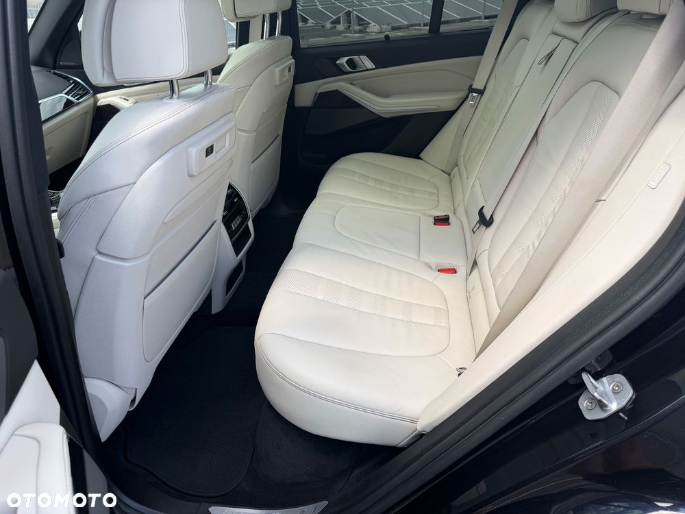 BMW X5 - 12