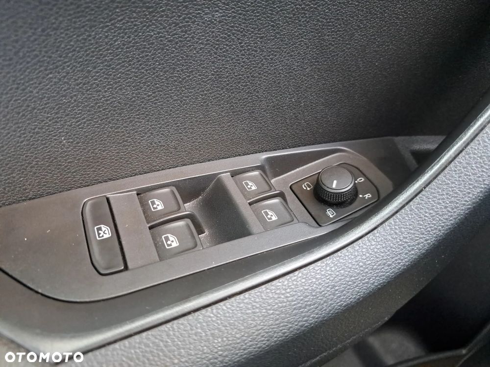 Skoda Karoq 1.5 TSI ACT GPF 4x2 Style DSG - 17