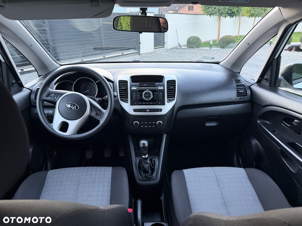 Kia Venga - 8