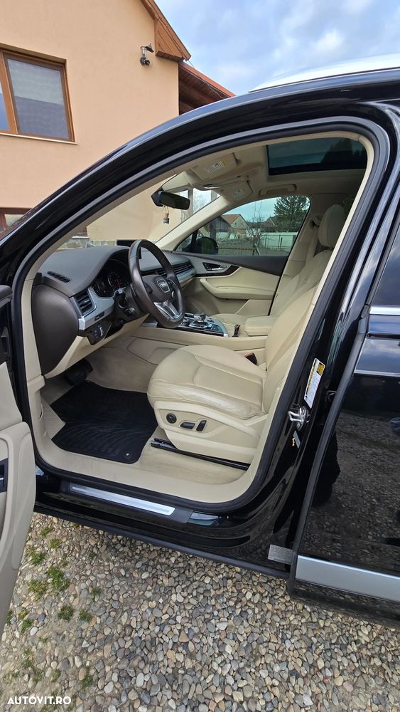 Audi Q7 - 7