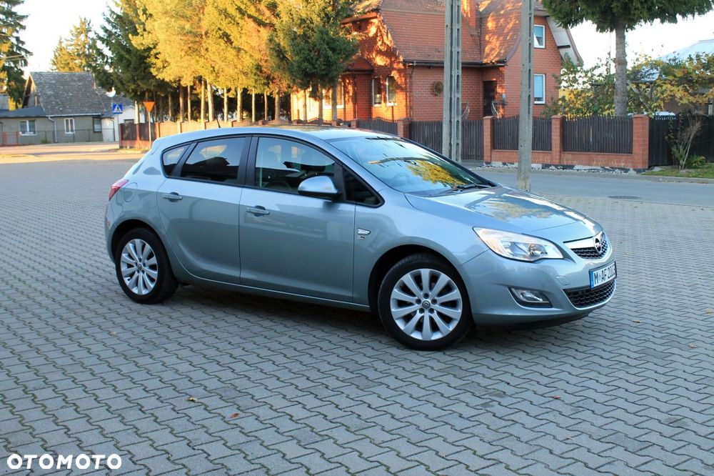 Opel Astra - 12