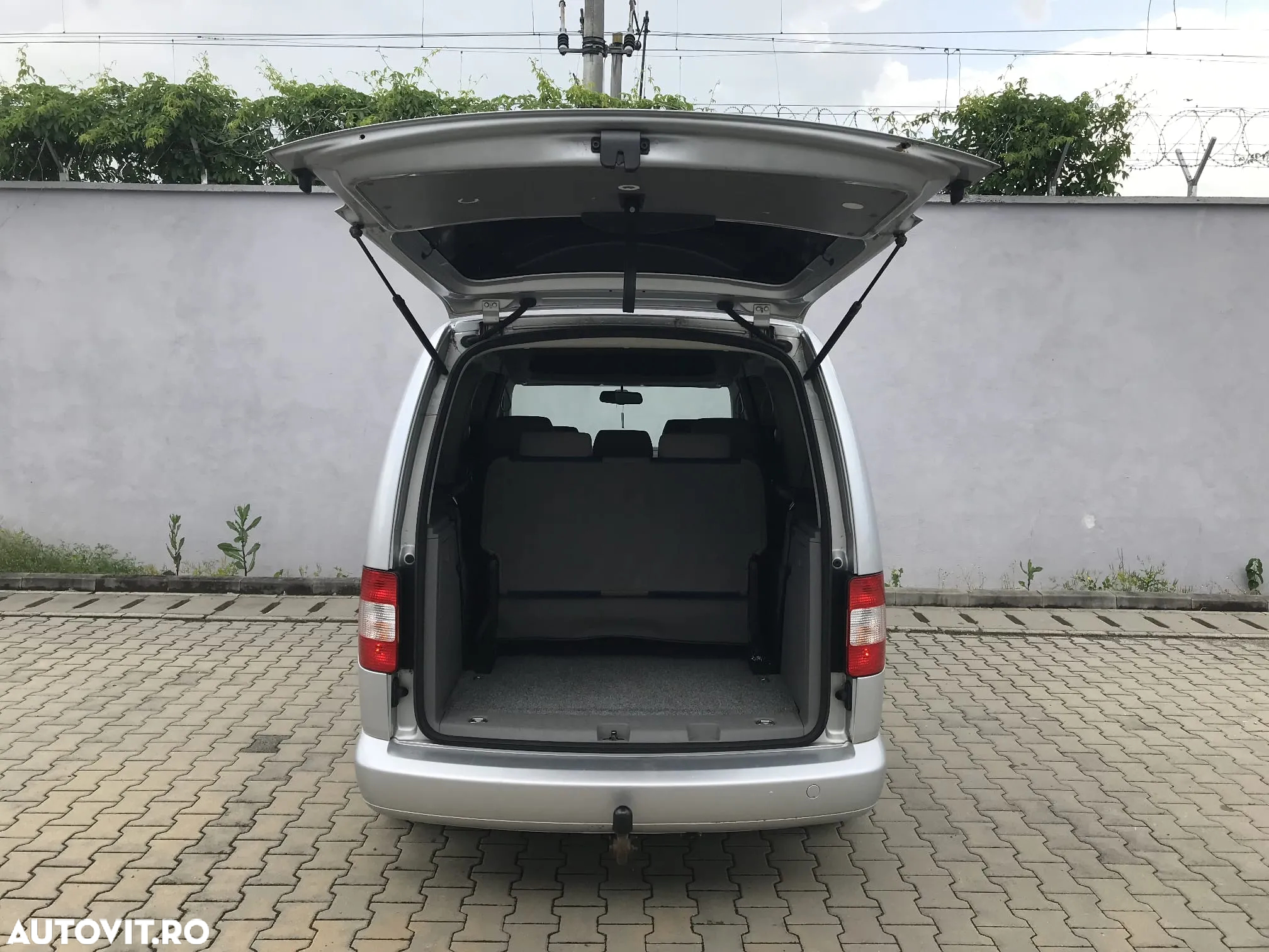 Volkswagen Caddy 1.9 TDI DPF DSG Maxi Life (7-Si.) - 37