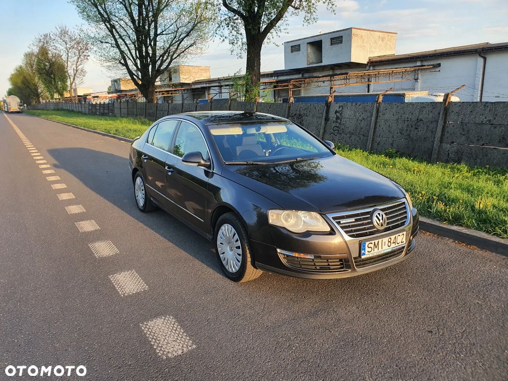 Volkswagen Passat 1.9 TDI Comfortline - 1