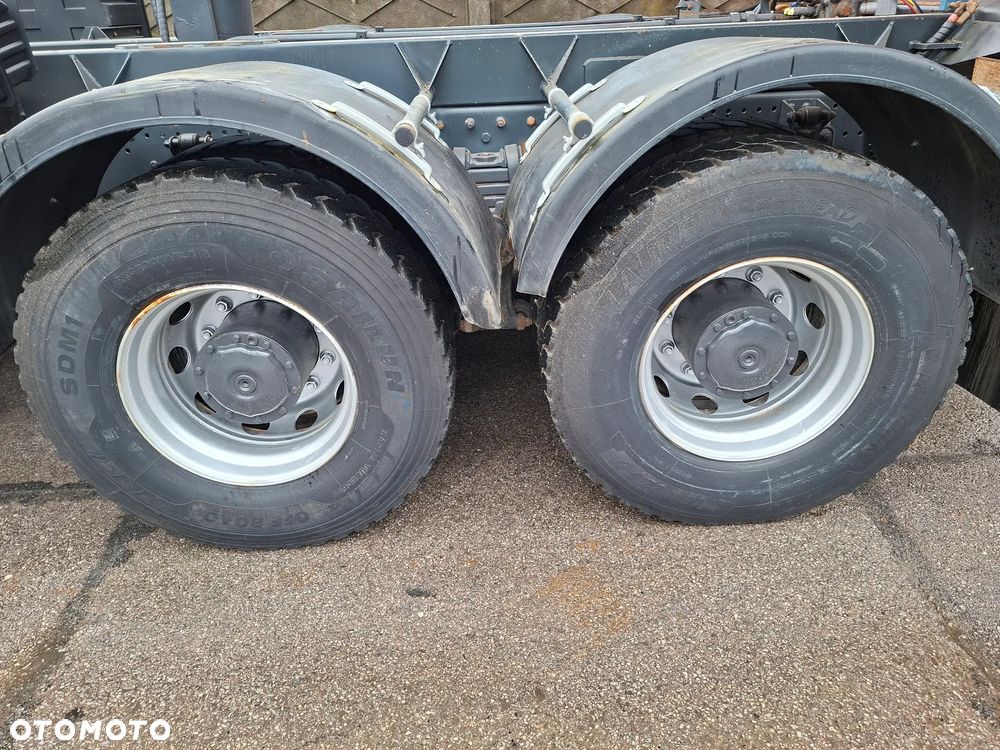 Mercedes-Benz Actros 3241 kiper 8x4 - 26
