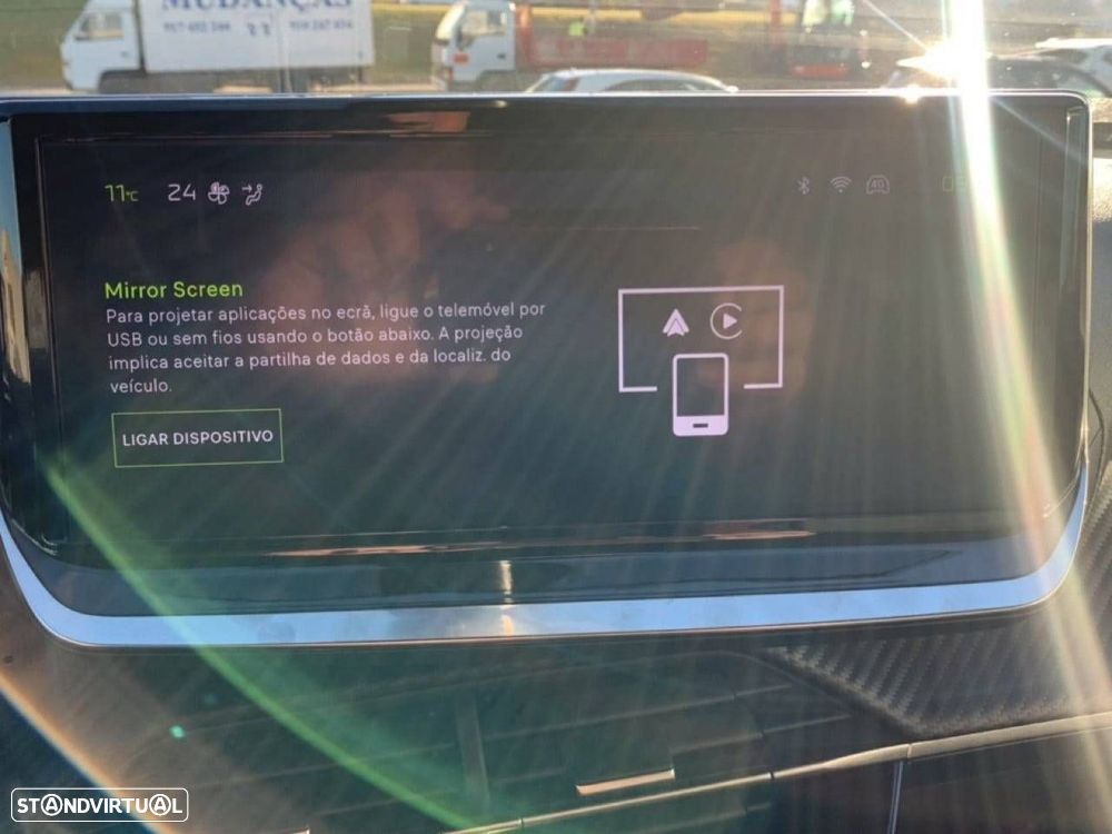 Peugeot 2008 1.2 Hybrid Allure e-DCS6 - 19