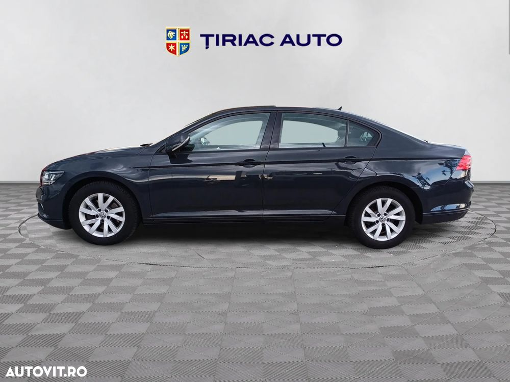 Volkswagen Passat 1.5 TSI ACT Trendline - 2