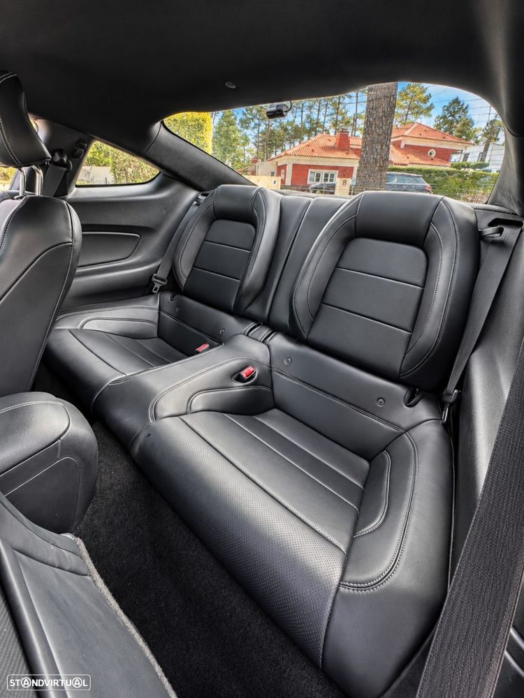 Ford Mustang 2.3i EcoBoost - 16