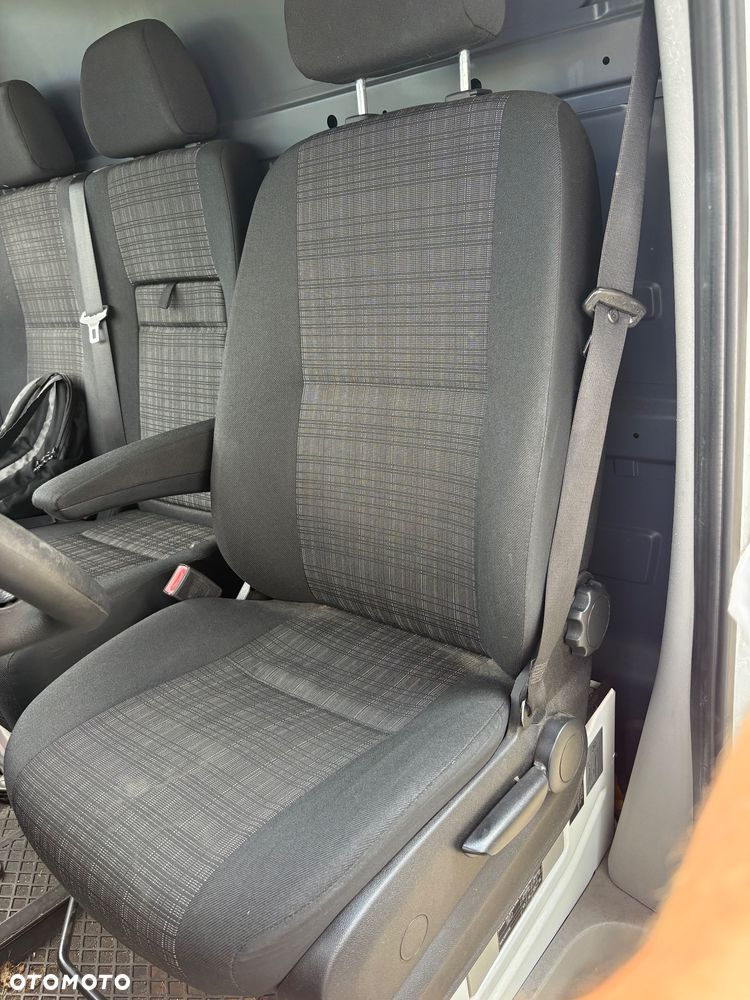Mercedes-Benz Sprinter - 6