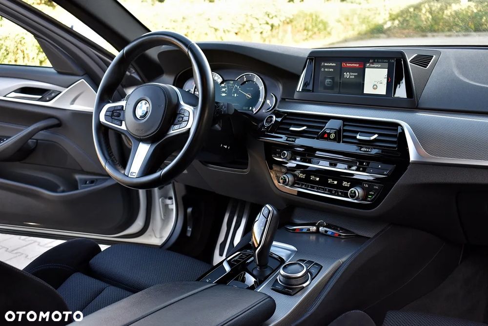 BMW Seria 5 520d M Sport Edition - 39
