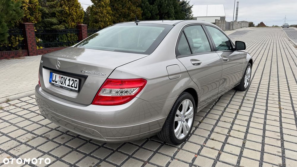 Mercedes-Benz Klasa C - 9