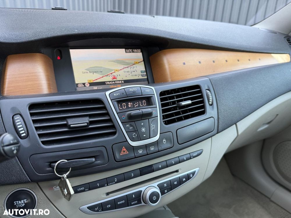 Renault Laguna - 8