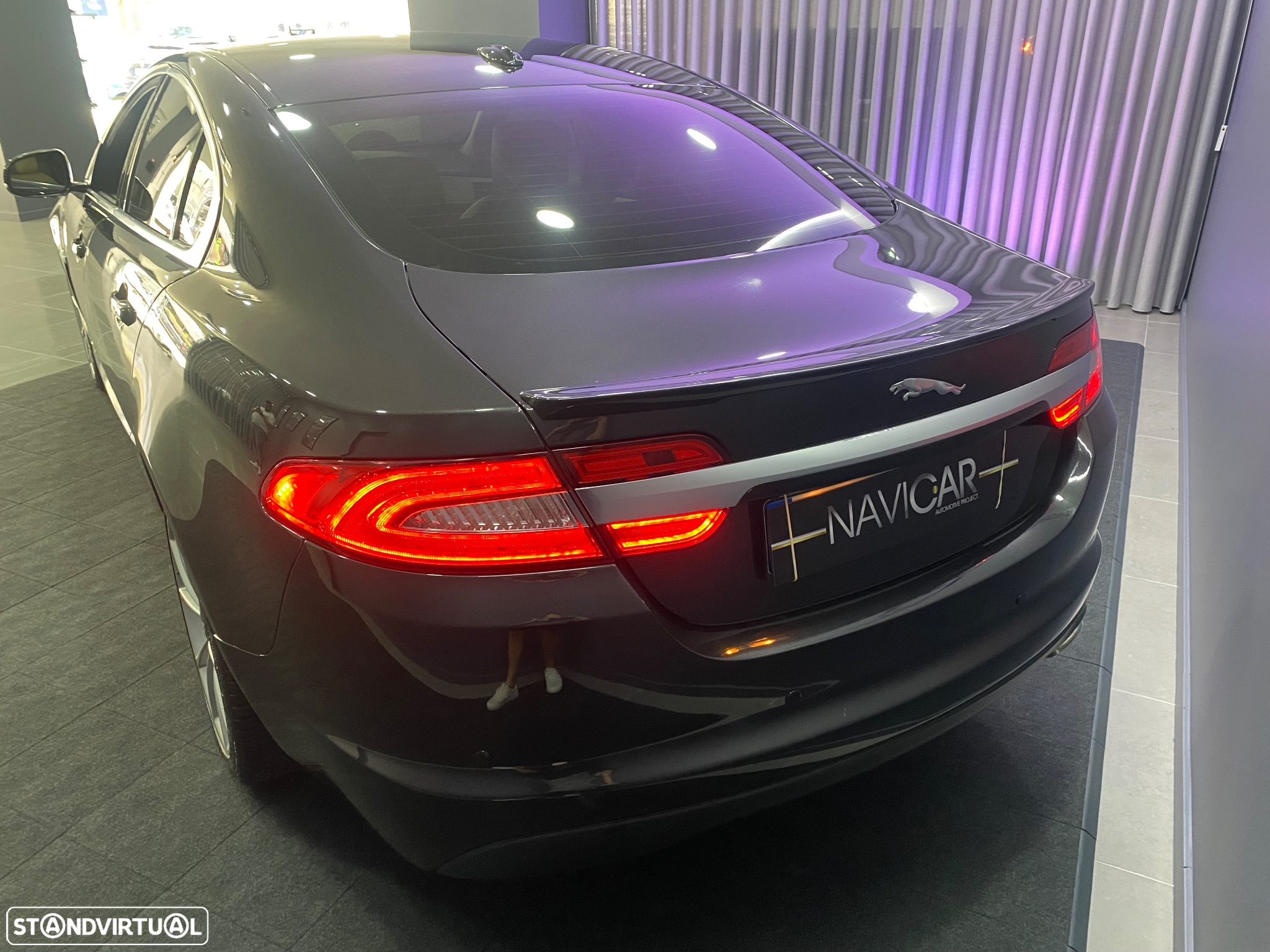 Jaguar XF 2.2 D R-Sport - 15
