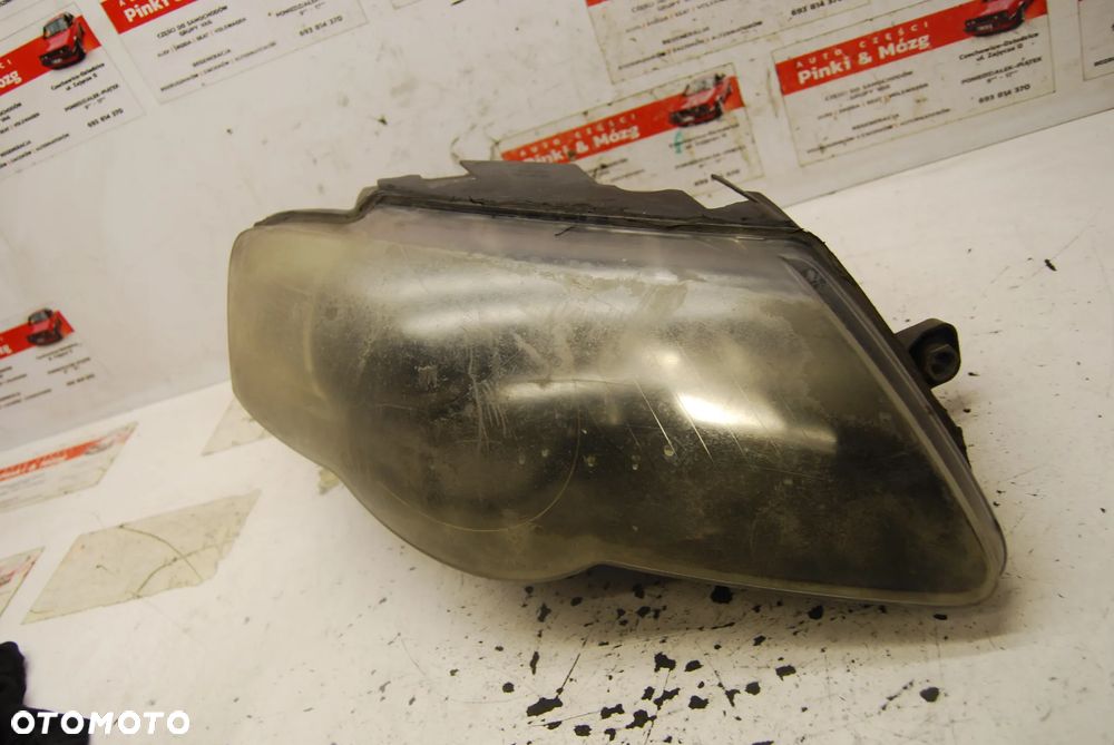 LAMPA LEWY PRAWY PRZÓD PRZEDNIA SOCZEWKA 3C0941006K 3C0941005T VW PASSAT B6 - 6