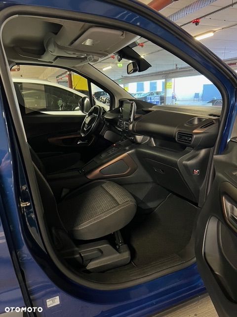 Peugeot Rifter e-Rifter 50kWh GT - 11