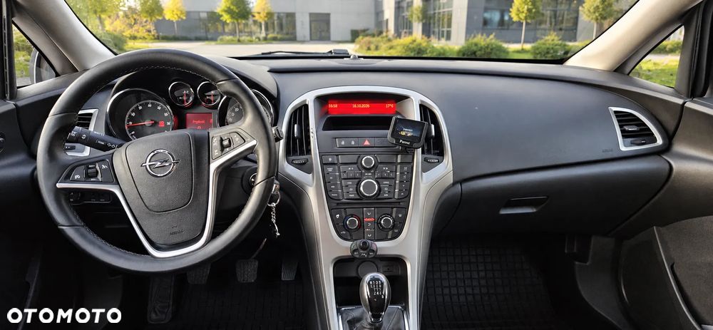 Opel Astra - 10