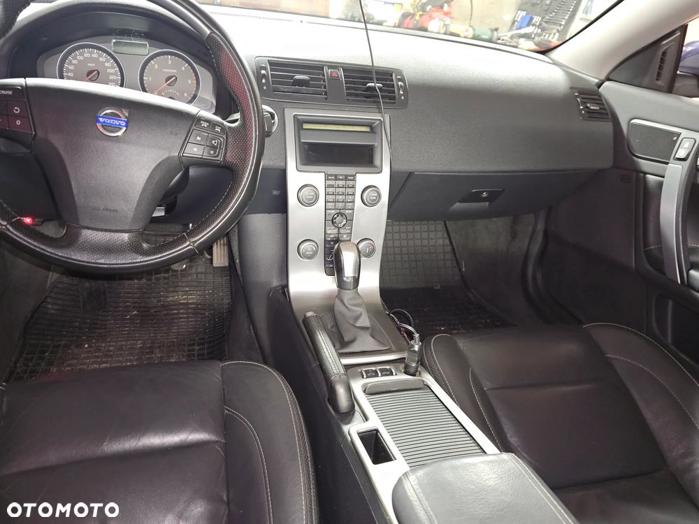 Volvo C70 2.0D Momentum - 13