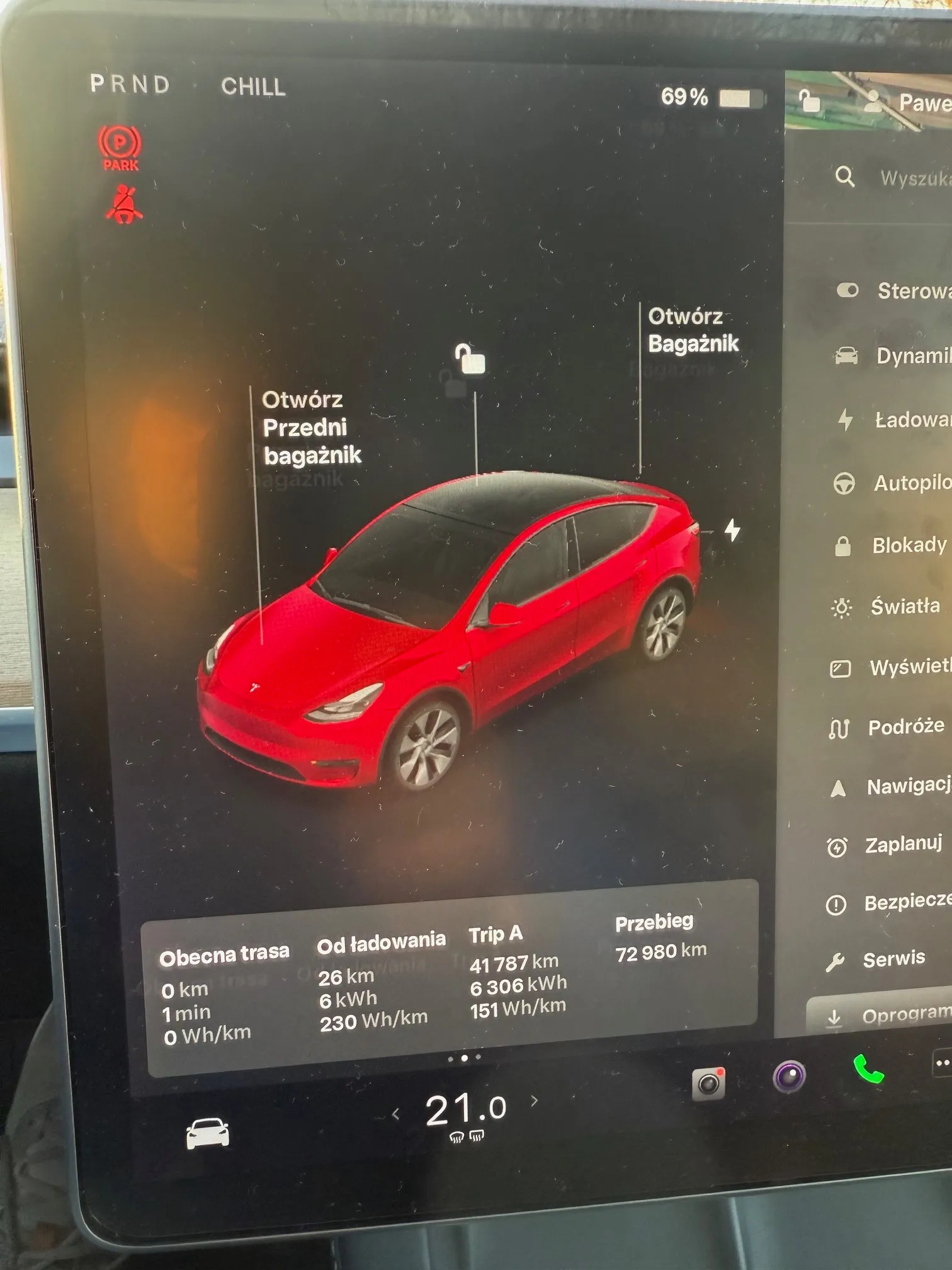 Tesla Y Long Range AWD - 34