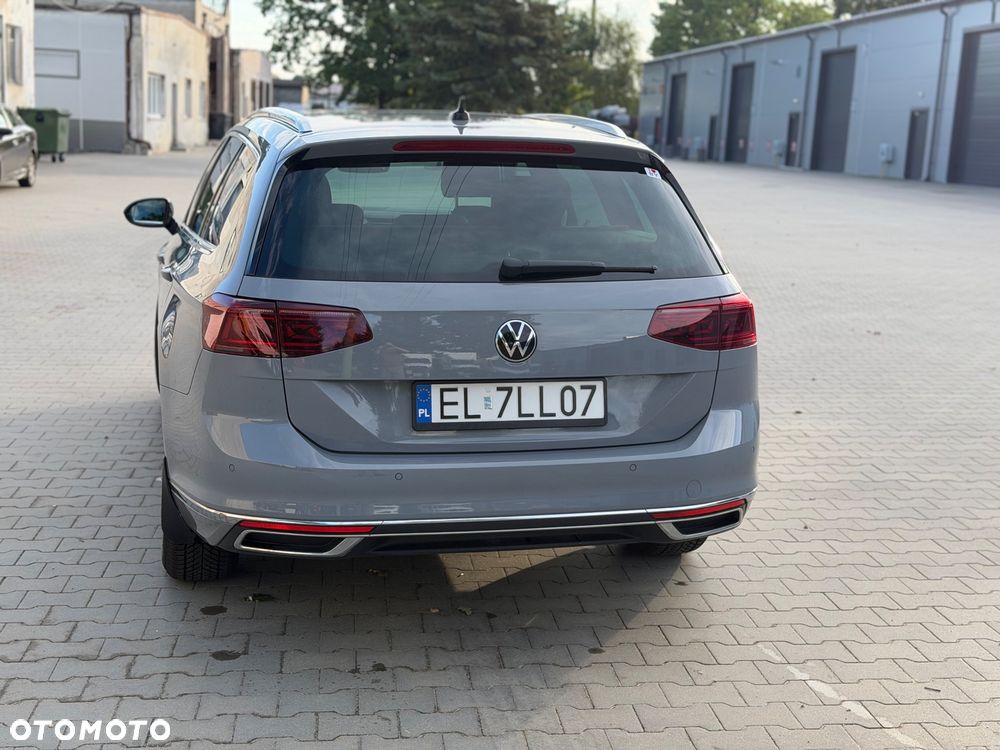 Volkswagen Passat 2023 photo 4
