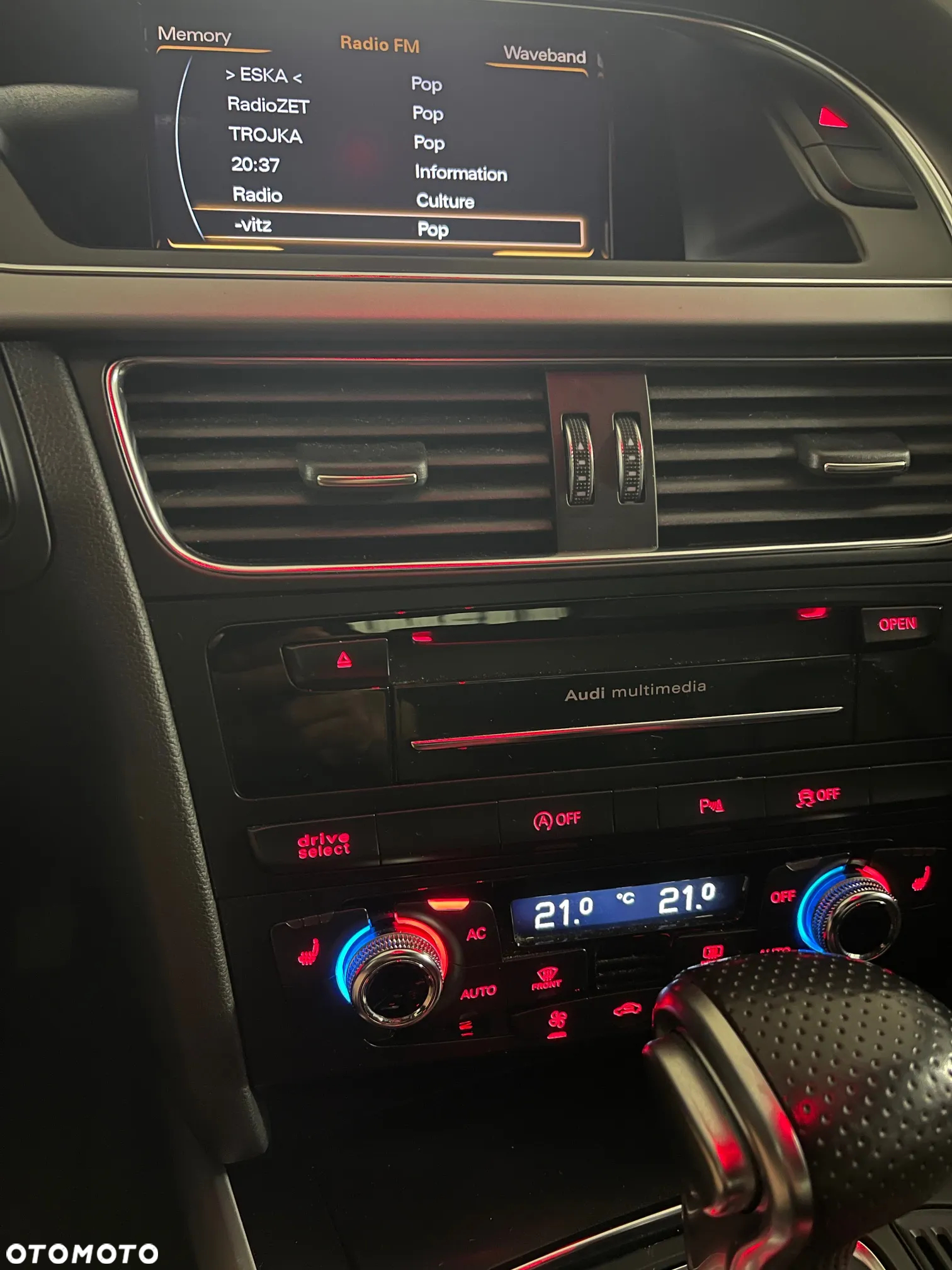 Audi A4 3.0 TDI Quattro S tronic - 10