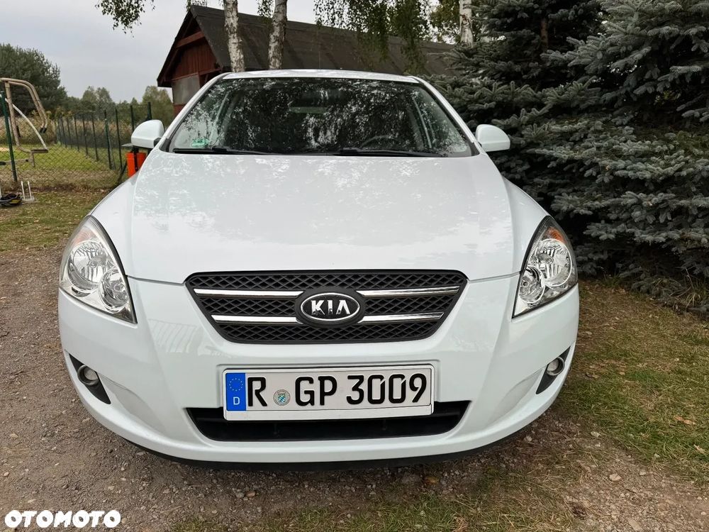 Kia Ceed - 5