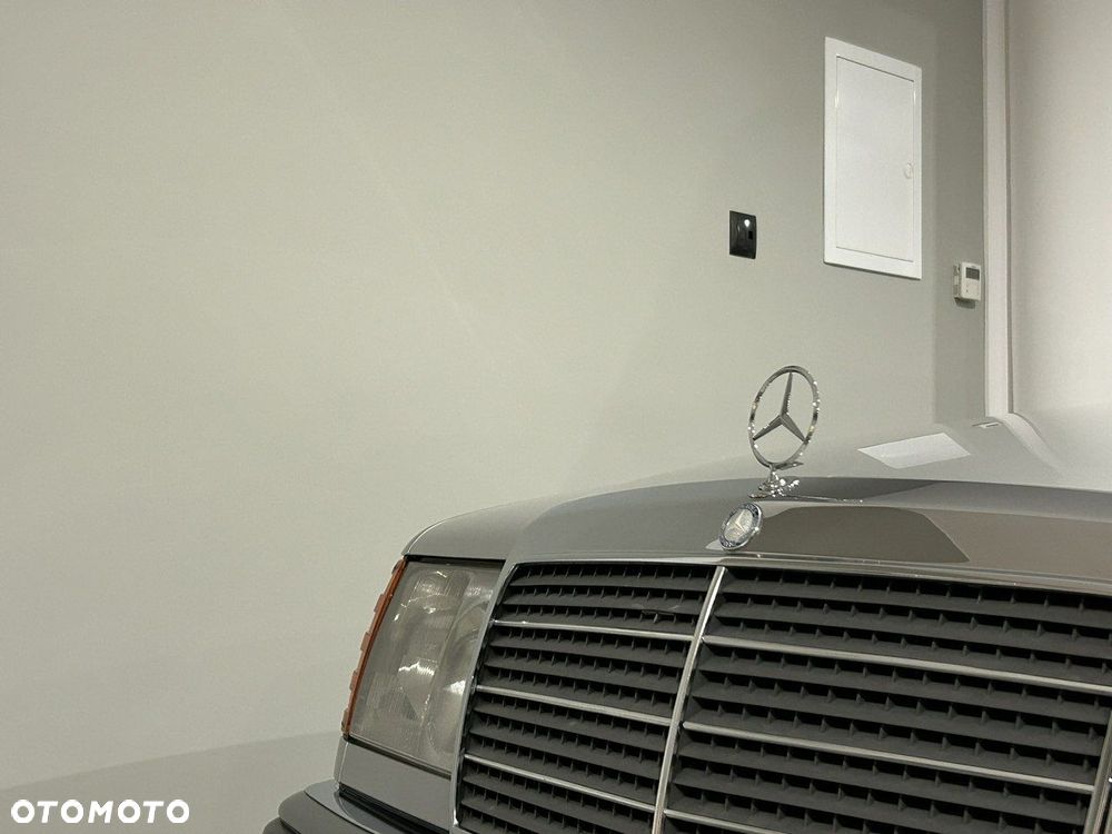 Mercedes-Benz W124 (1984-1993) - 37