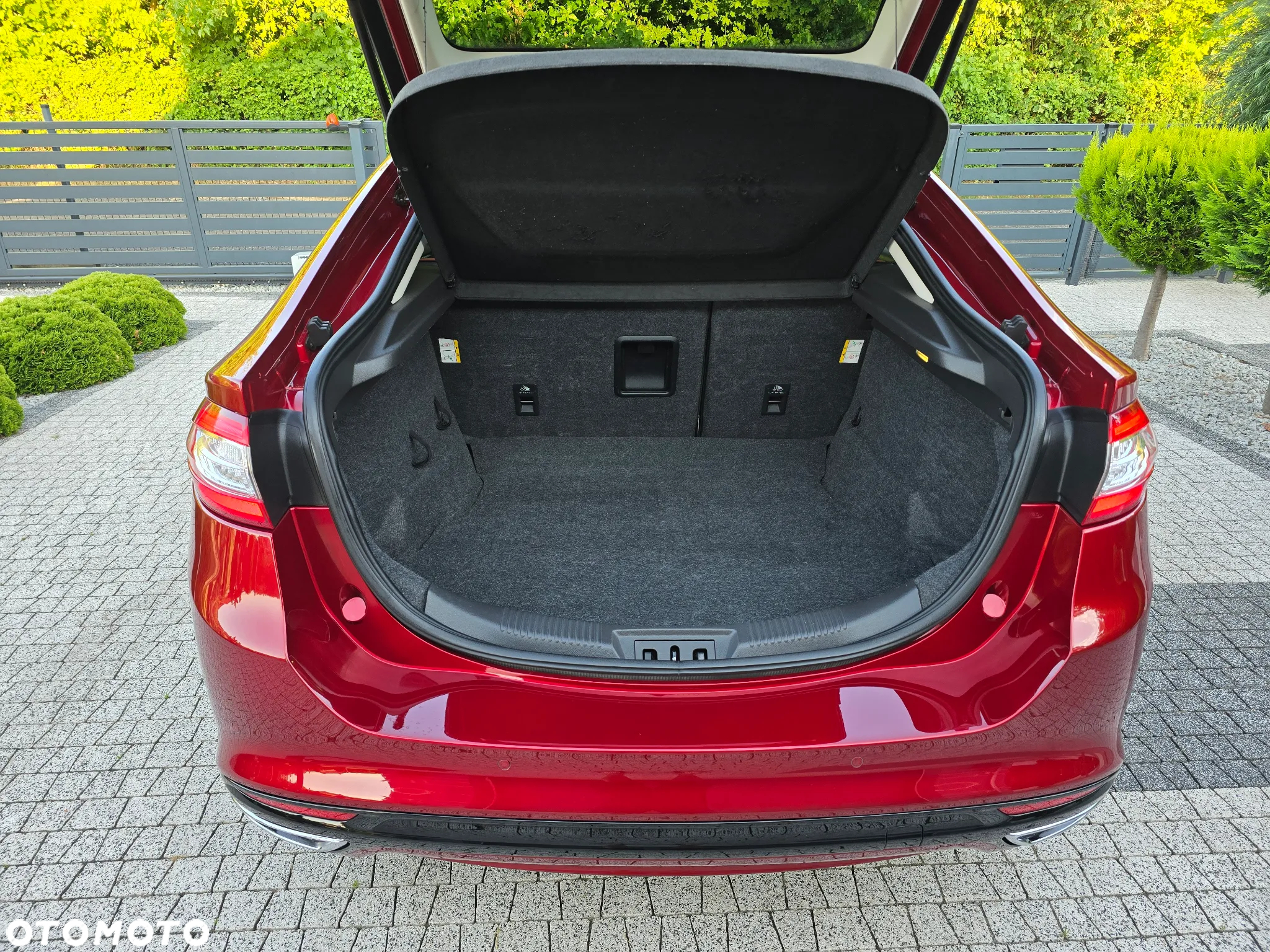 Ford Mondeo 2.0 TDCi Titanium PowerShift - 24