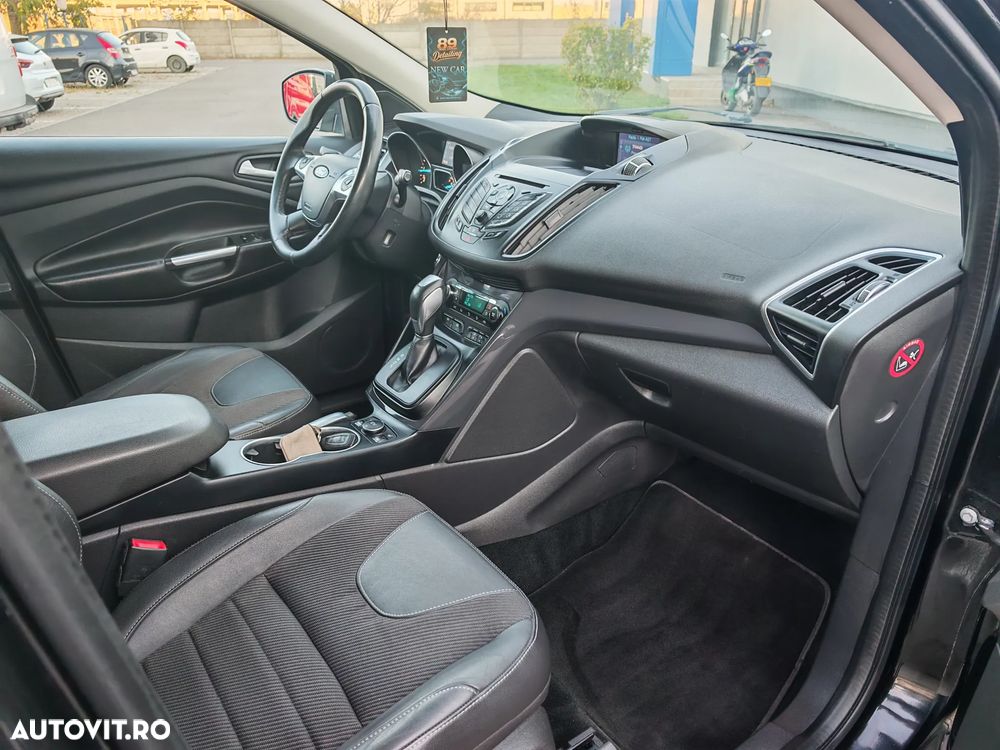 Ford Kuga 2.0 TDCi 4WD Powershift Titanium - 16