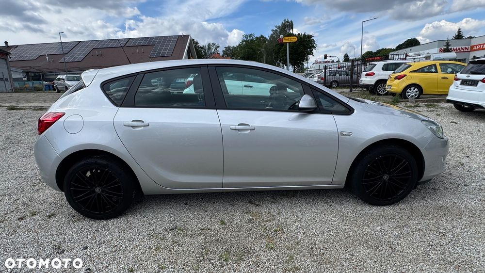 Opel Astra 1.4 Fun - 4