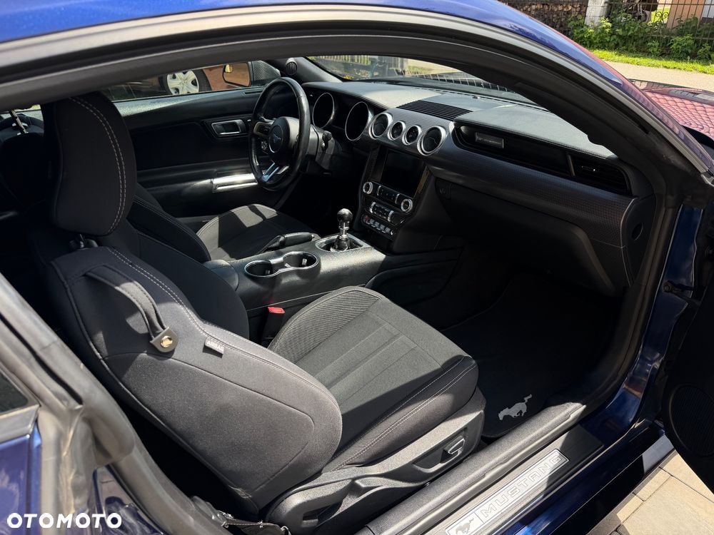 Ford Mustang 5.0 V8 GT - 17